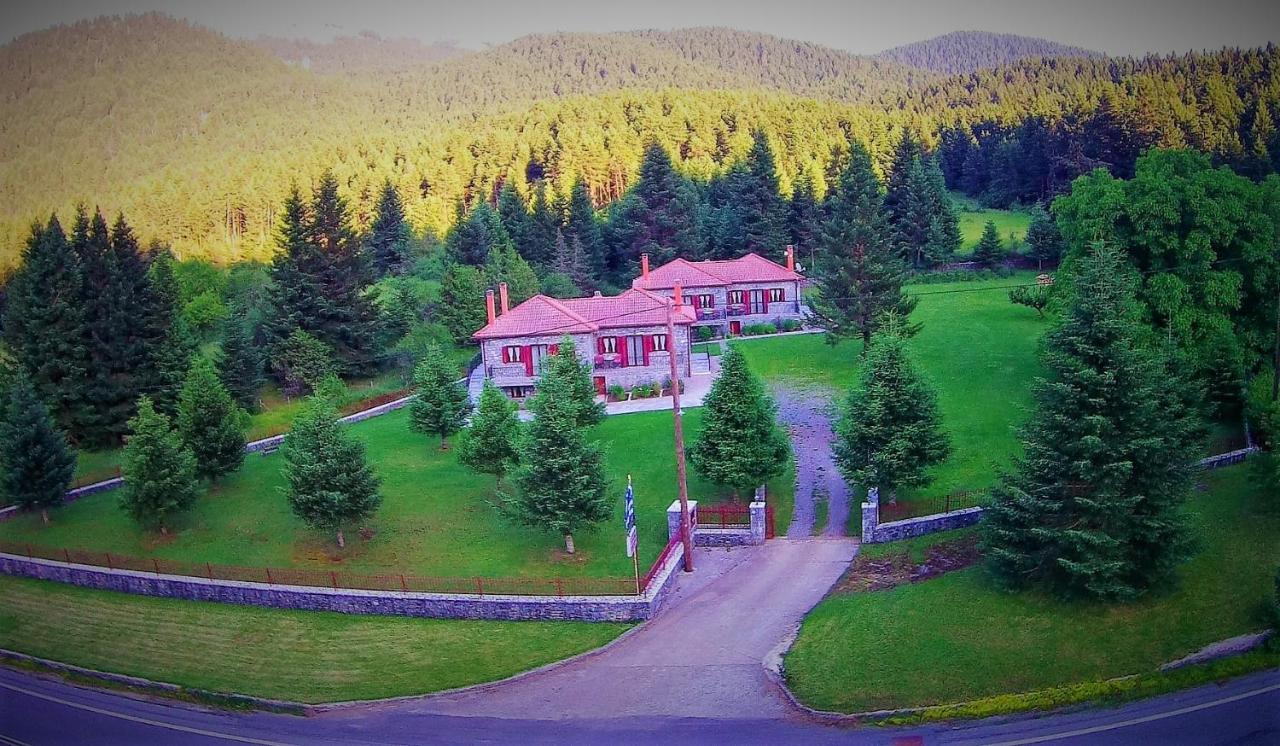 Φιλοξένια Studios Vitina Exteriér fotografie
